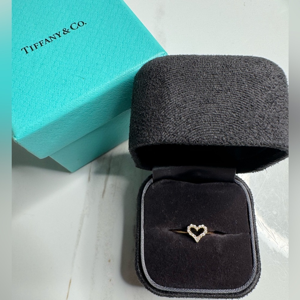 TIFFANY & Co. 18K Rose Gold  Diamond Heart Ring 0.6ct